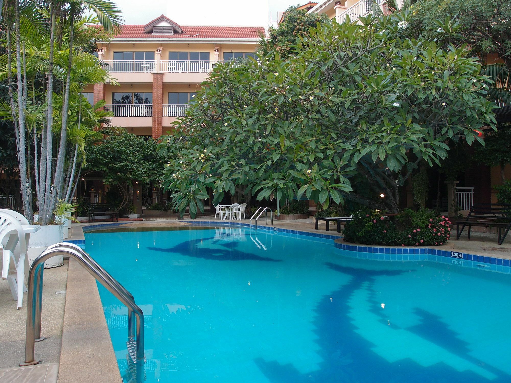 Blue Garden Resort Pattaya Jomtien Beach Exterior photo