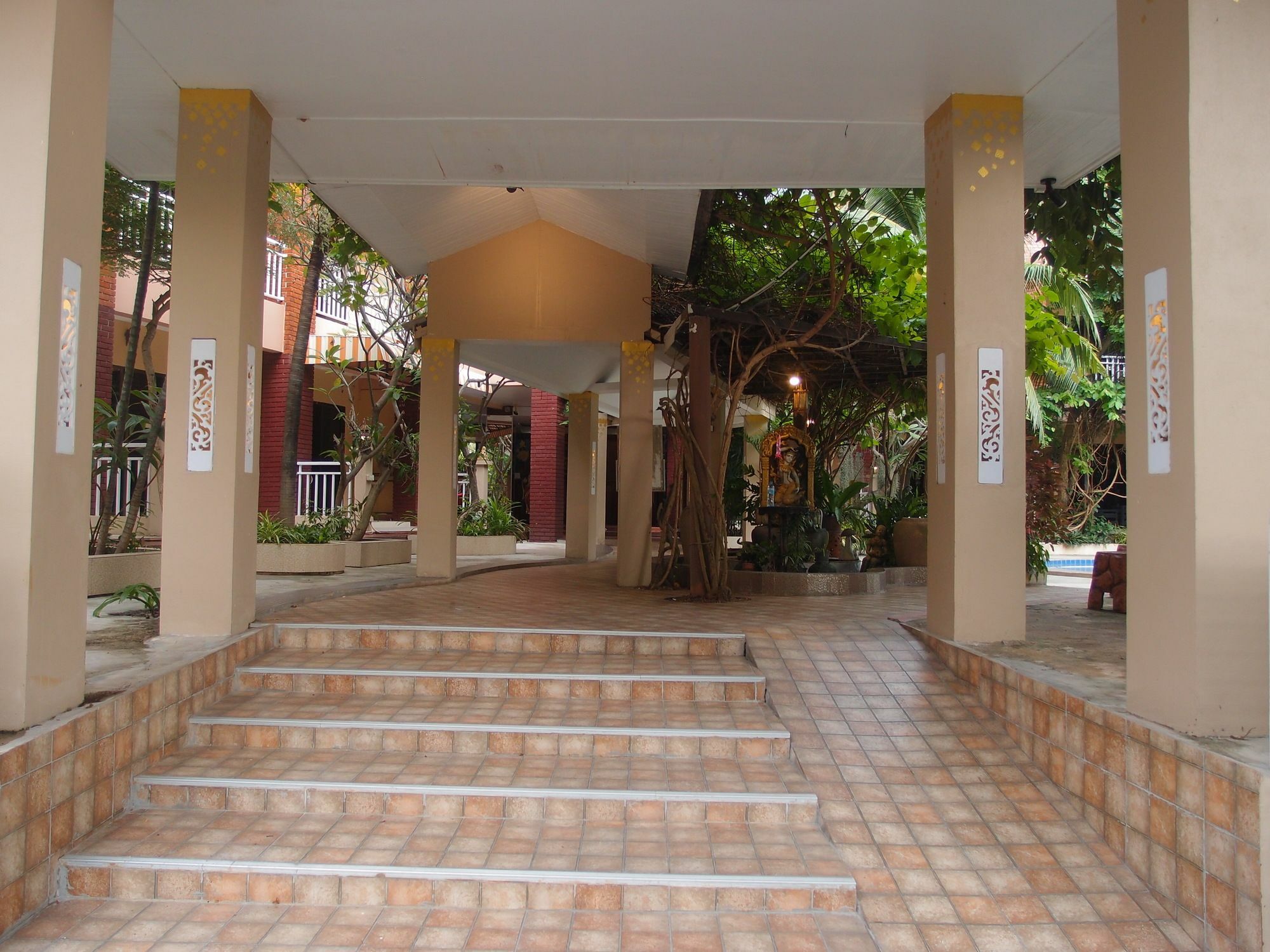 Blue Garden Resort Pattaya Jomtien Beach Exterior photo